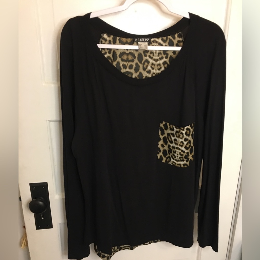 ANIMAL PRINT LONG SLEEVE